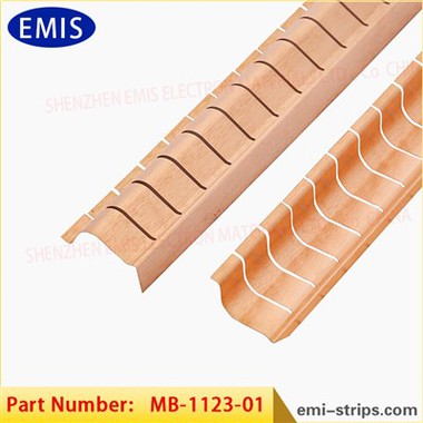 Afskærmningslistepakning til MR-dør